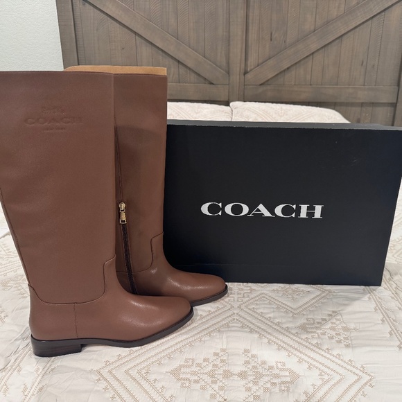 Coach Boots - Picture 1 of 2